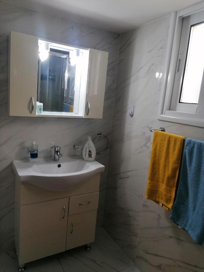 Elenas 1 Bedroom Apartment In Limassol Center Eksteriør billede