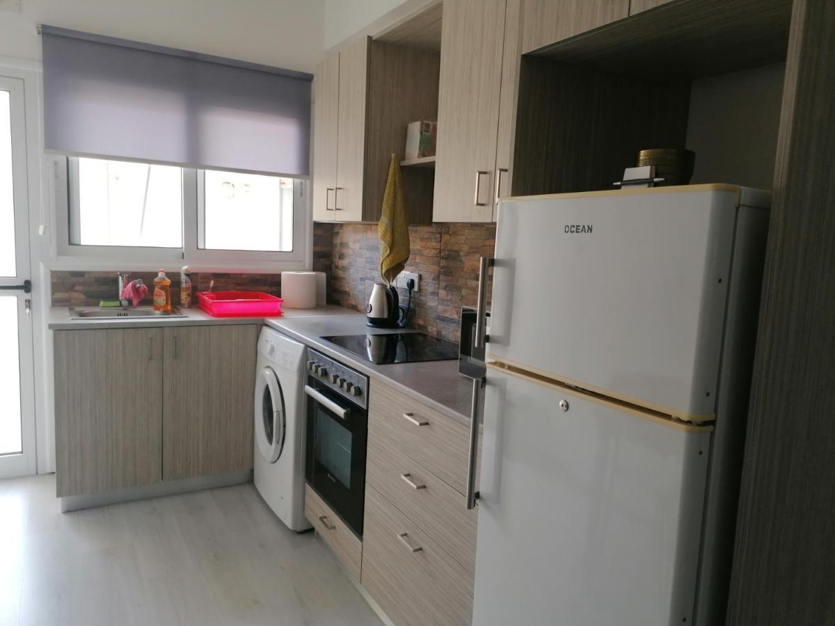Elenas 1 Bedroom Apartment In Limassol Center Eksteriør billede